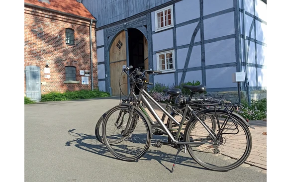 Wir starten die Radtour entlang der TrioVelo an den Westfälischen Salzwelten in Bad Sassendorf.