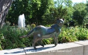 Katzen-Skulpturen am Gradierwerk Bad Sassendorf
