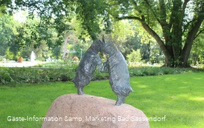 Ziegenböckchen-Skulptur im Kurpark Bad Sassendorf